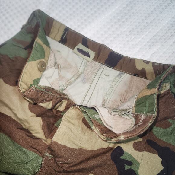 PROPPER EUC MENS SZ SMALL ARMY WOODLAND CAMMO MILITARY FATIGUE PANTS - Picture 4 of 10